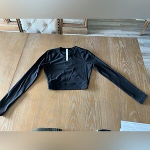 LULULEMON LONG SLEEVE WORKOUT TOP